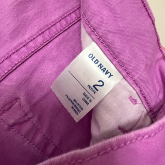 Super Fun Purple Old Navy the Rockstar Jeans! Size 2 Petite - Picture 3 of 4